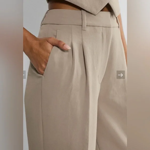 NWT Aritzia The Effortless Pant -High-Wasted,Wide-Leg Japanese Crepe Trousers - Picture 3 of 16